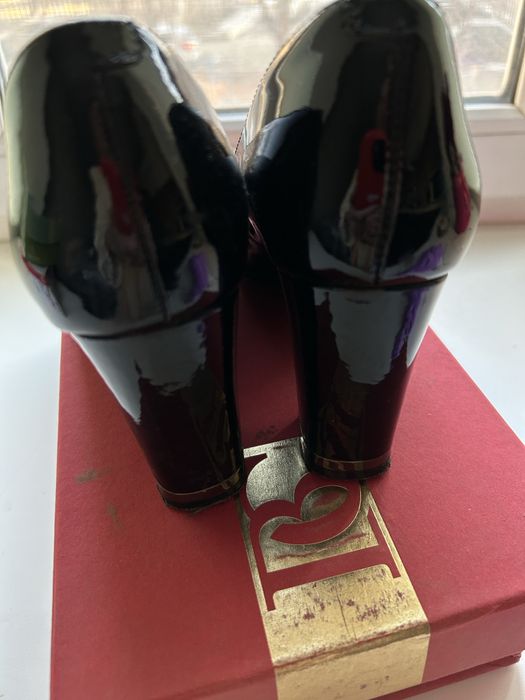 Продам туфли , BASCONI