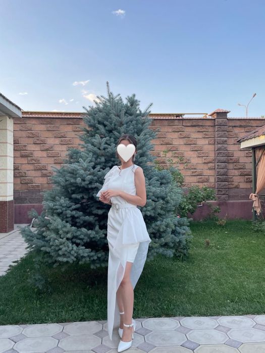 Платье на выпускной , вечернее