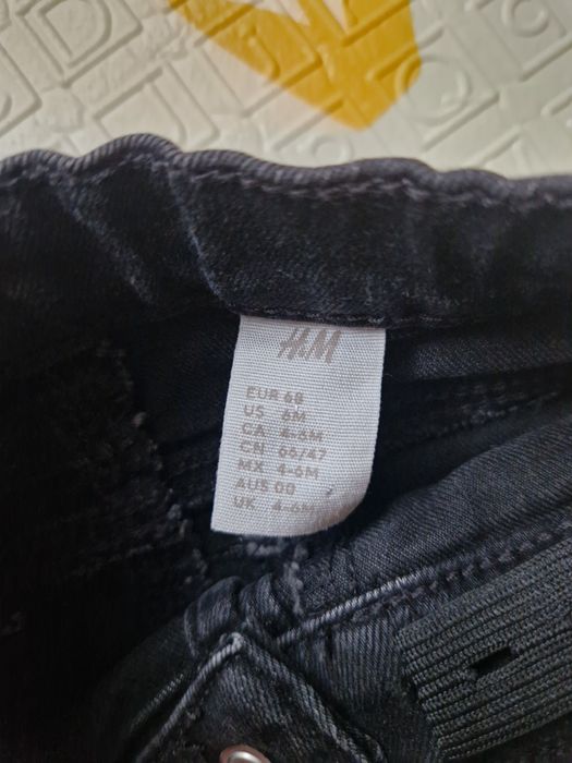 Бебешки дънки Н&М