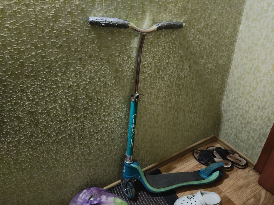 Продам globber Flow 125