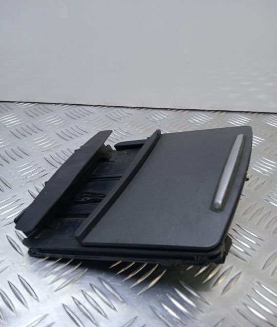 Scrumiera 4f1857951c Audi A6 4F/C6 (facelift) seria