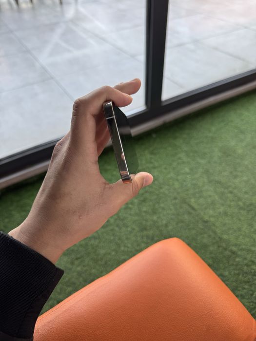 айфон 12 про в идеале 256 гб