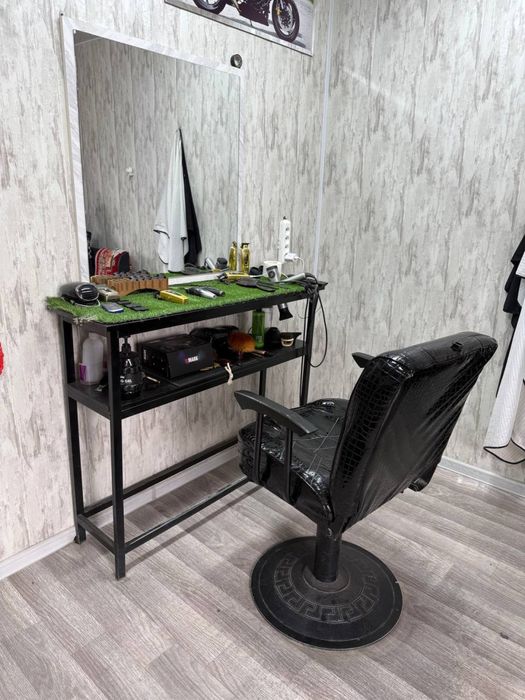 Кресло зеркало стол комплект