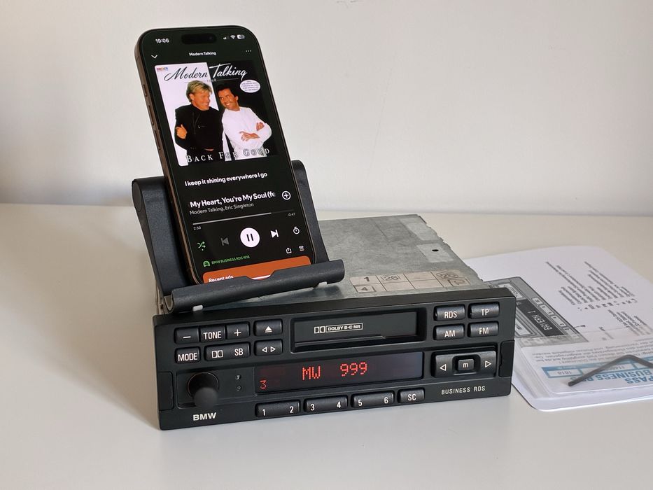 Casetofon BMW Business RDS cu bluetooth | E36 E34 E32 E31 E30