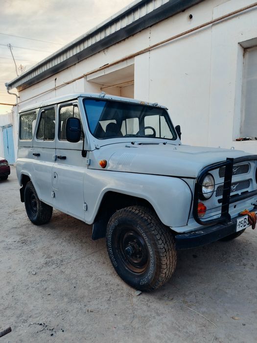 Uaz        31519