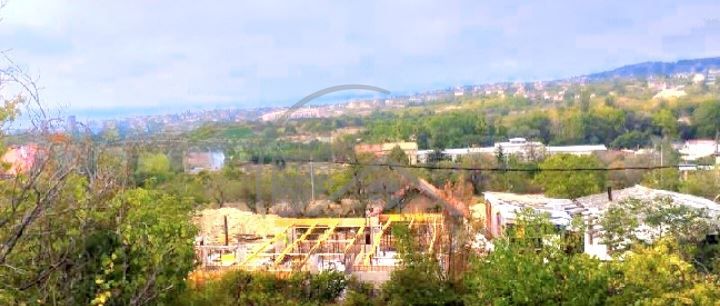 Парцел в Варна, област-м-т Манастирски рид площ 1200 цена 95000