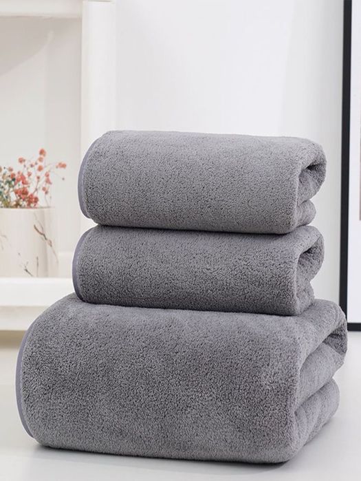 Полотенца банное и лицевое и для ног