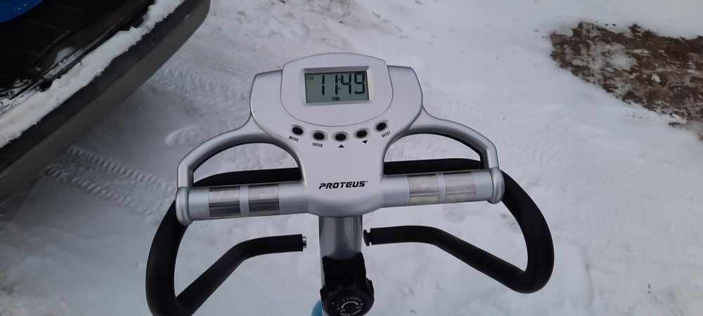 Велотренажёр в хорошем состояние