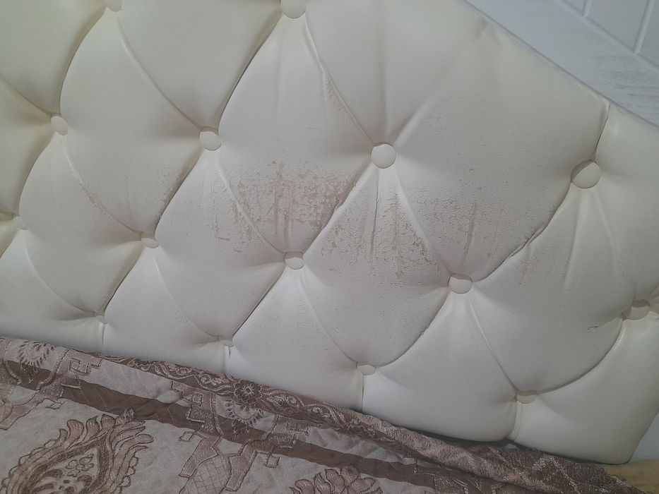 Продам спальный гарнитур