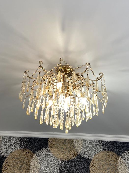 Продам люстры, в отличном состоянии.