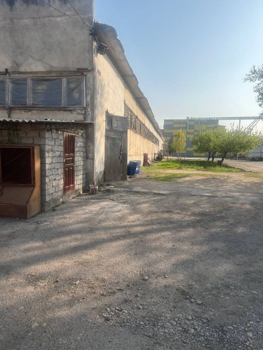 Производственная база 2,1 гектар.