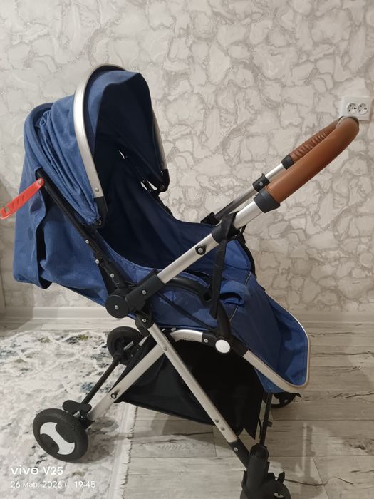 Продам прогулочную коляску