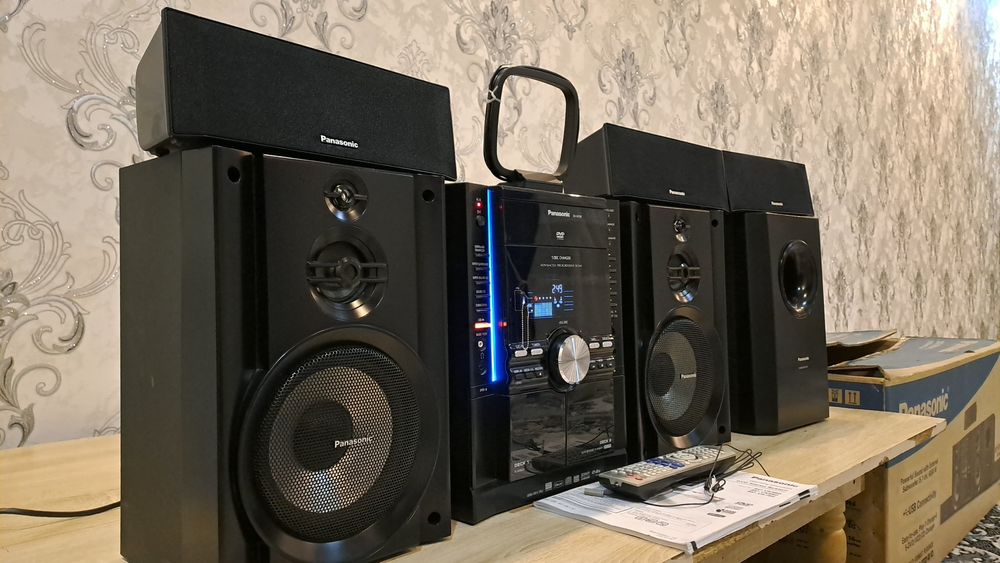 Muzikalniy sentr 6300 watt sotiladi