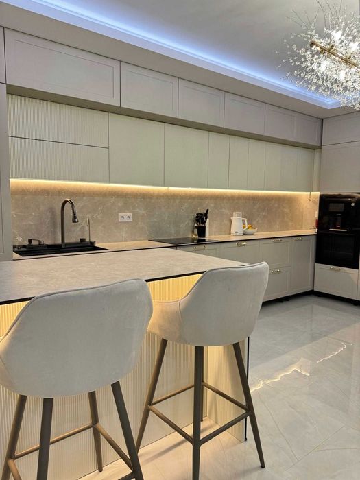 Дава се под наем Тристаен апартамент в Пловдив, Кършияка - 75 кв.м за 400 € - Снимка #1