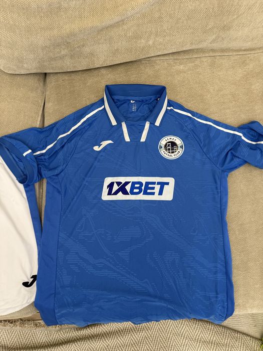 Форма МФК Семей, состояние хорошее, оригинал, размер L