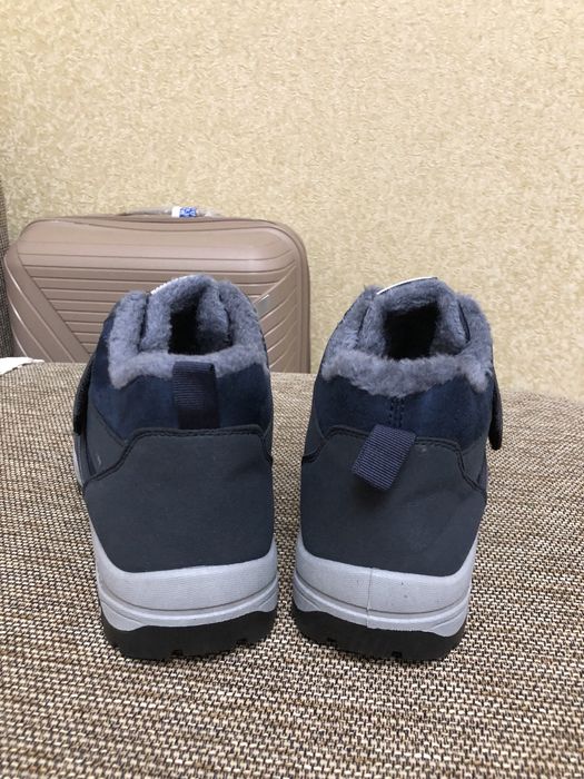 Зимние кроссовки