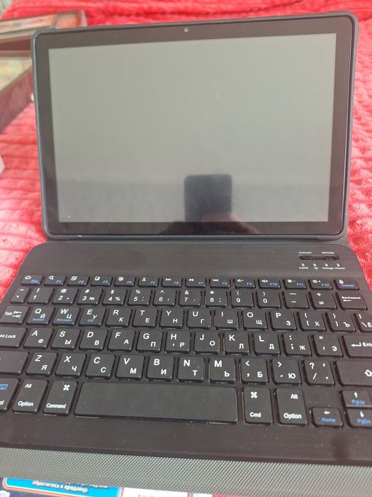 Продам планшет 17max