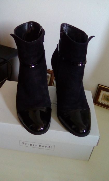 Ghete\Botine,piele întoarsă ,naturala și lac,negre,Italia,superbe 39