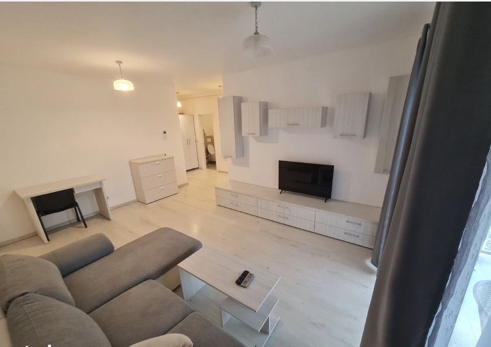 Inchiriez Apartament 2 Adora bl2