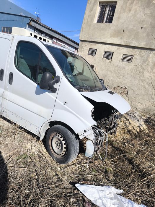 Виваро Бус  Мерцедес 1,9 На части СDti Vivaro
