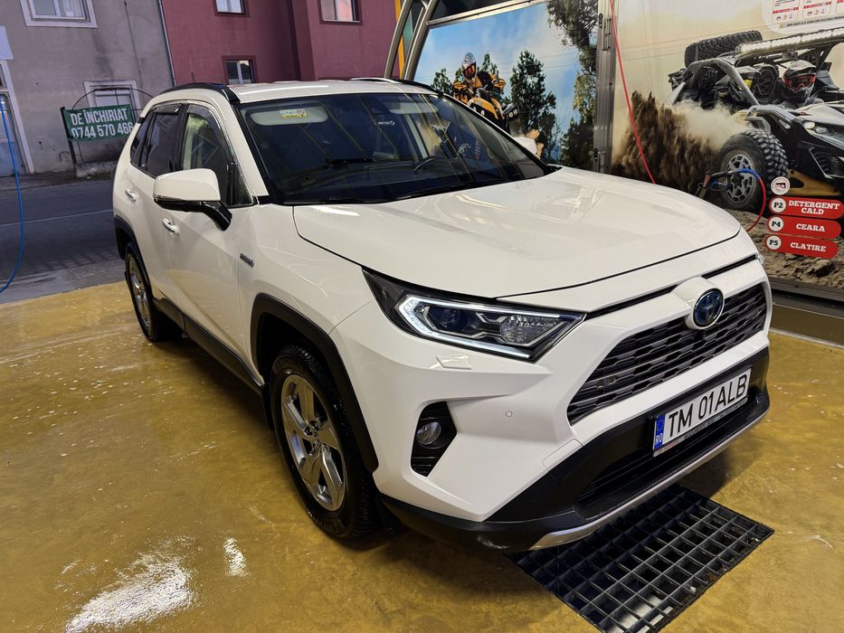 Rav4 Hybrid 222cp 4x4 camere 360 Luxury