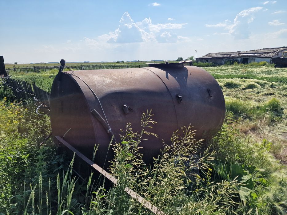 Бочка под воду продам.