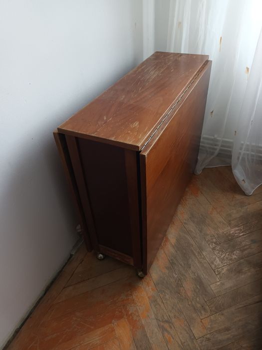 Masă din stejar pentru 8 persoane – pliabilă
