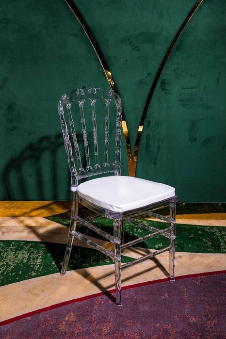 Аренда стульев 25 вида на большой объем