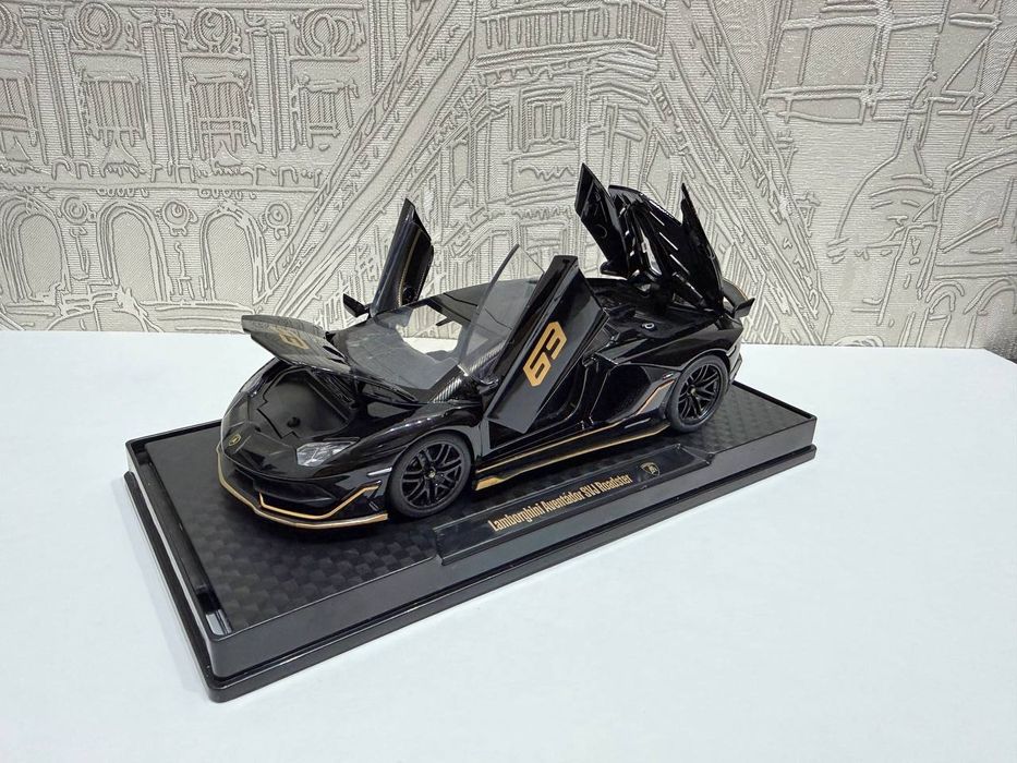 Lamborghini Aventador SVJ 1.32! Металлическая со светом и звуком