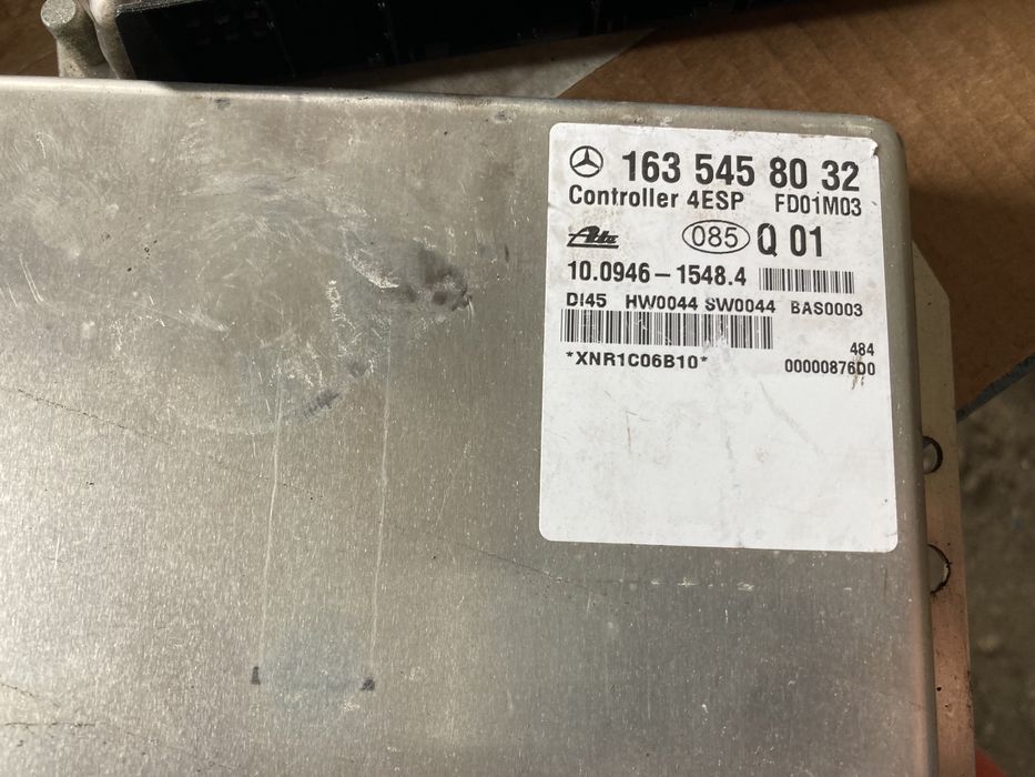 Компютър двигател/esp ,реле подгрев, бушониера и bsi за МЛ 163 2.7 цди