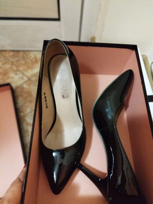 Разпродажба на обувки !!!