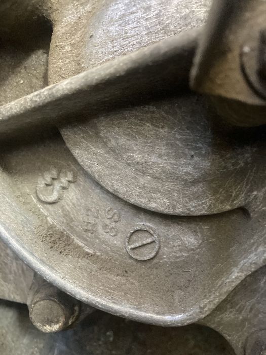 Nissan navara d40 2.5d 2008година avtomat Раздатъчна Кутия