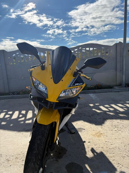 Yamaha yzf r 125 cc