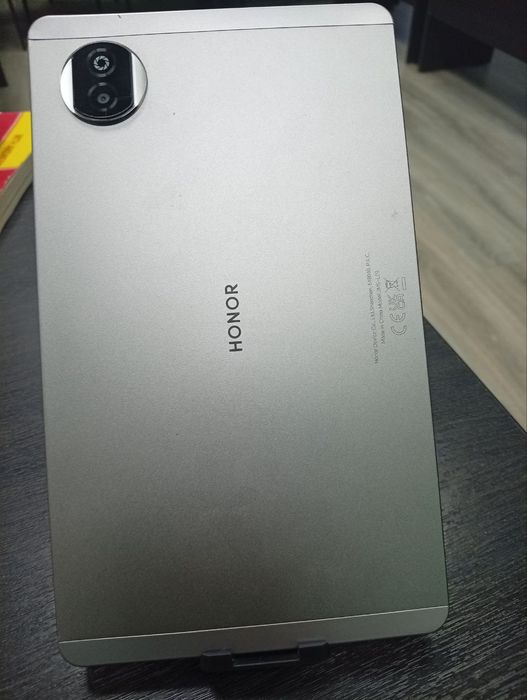Планшет хонор сотилади Бир неча ойишлаган