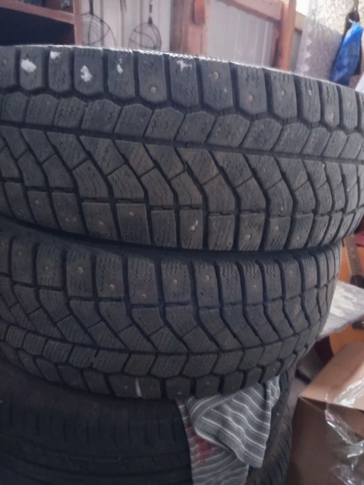 Продам резину R15