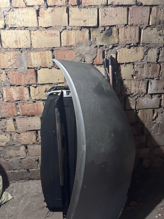 Капот тоиота эстима