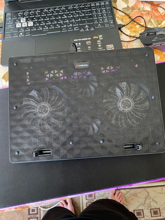 Продам охладитель для ноутбука