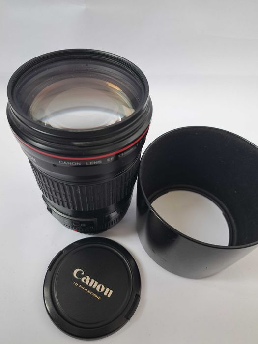 Obiectiv Canon EF 135 mm F2 L