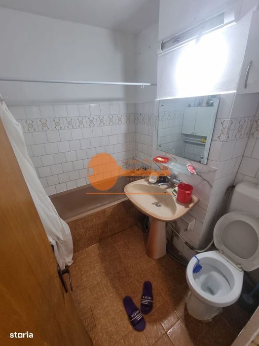 Apartament cu 3 camere in zona Crangasi