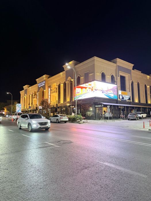 Evro Plaza савдо марказида ижарага жойлар таклиф этилади