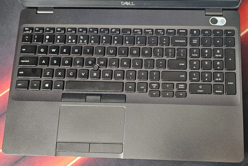 Лаптоп Dell precision 3541