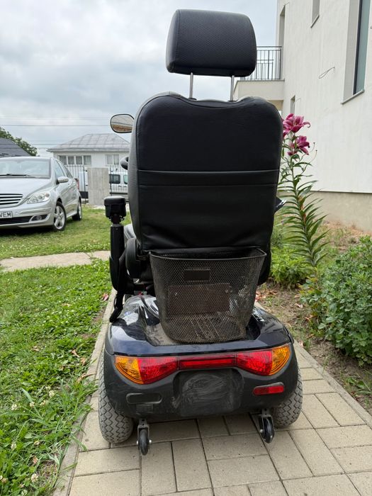 Scuter/Triciclu Electric Invacare Comet