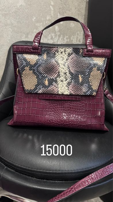 Продам сумочку, в хорошем состоянии