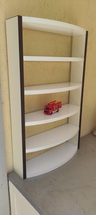 Етажерки поставки