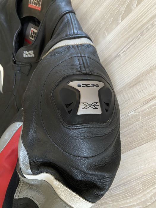 Защитен костюм за моторист