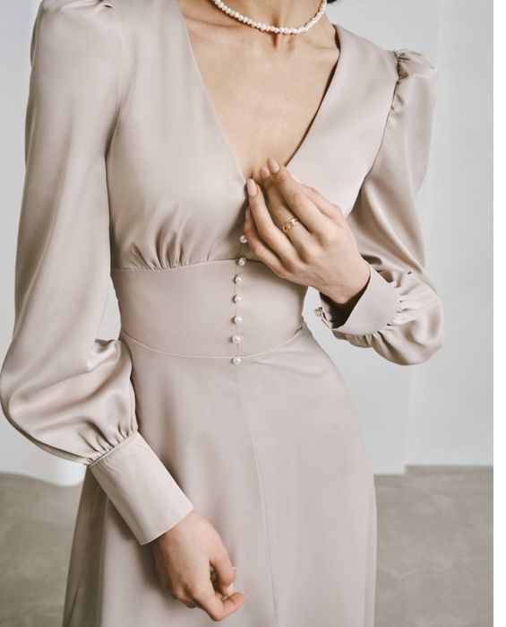 Продам платье личи размер xs