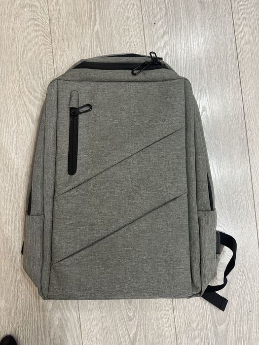 Раница с отделение за