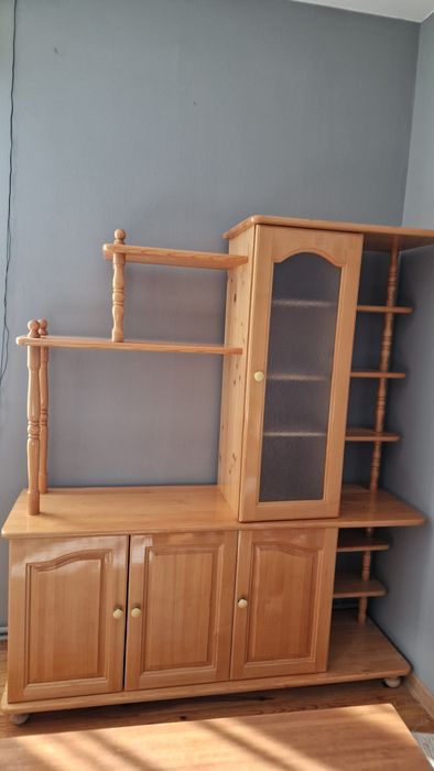 Продавам дървени мебели