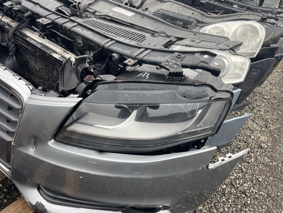 Far / faruri audi a4 b8
