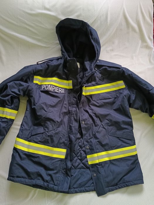 Costum intemperii pompieri